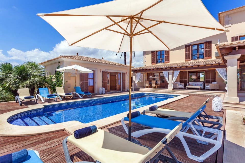 Can Molino Country House in Migjorn