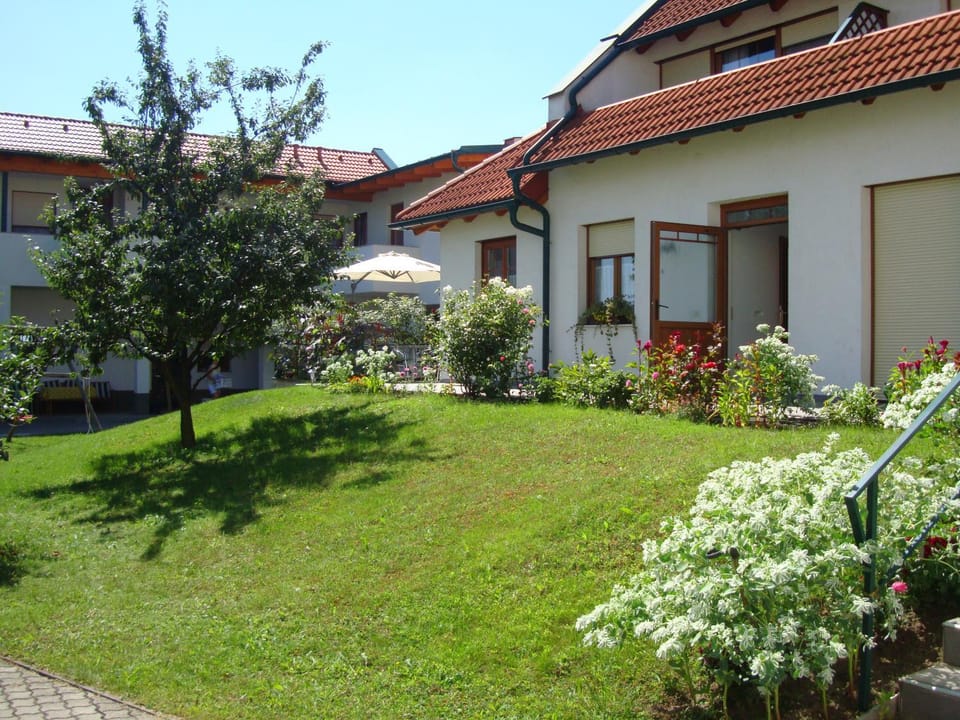 Gästehaus Strommer Bed and Breakfast in Hungary