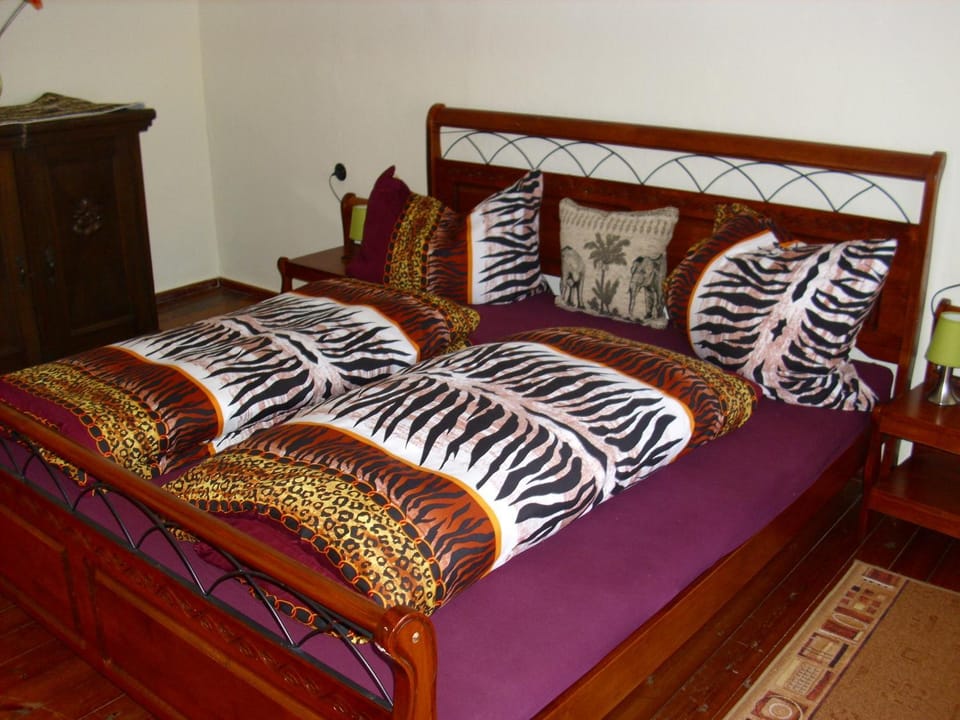 VierZeitHof - Hofcafé EisZeit Bed and Breakfast in Saxony-Anhalt, Germany