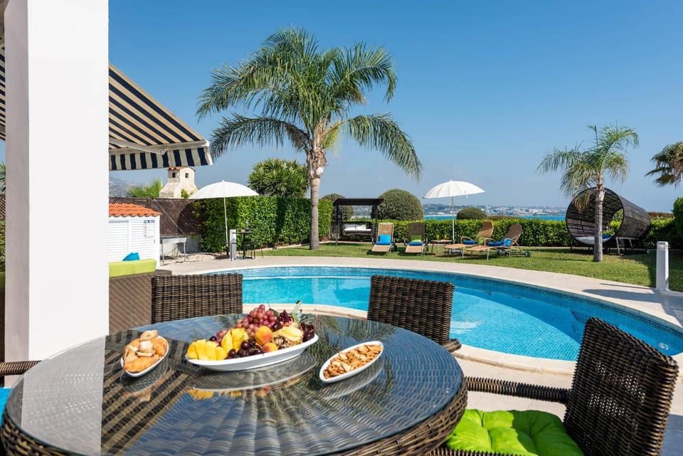 Tequila Sunrise by Ezoria Villas Villa in Peyia