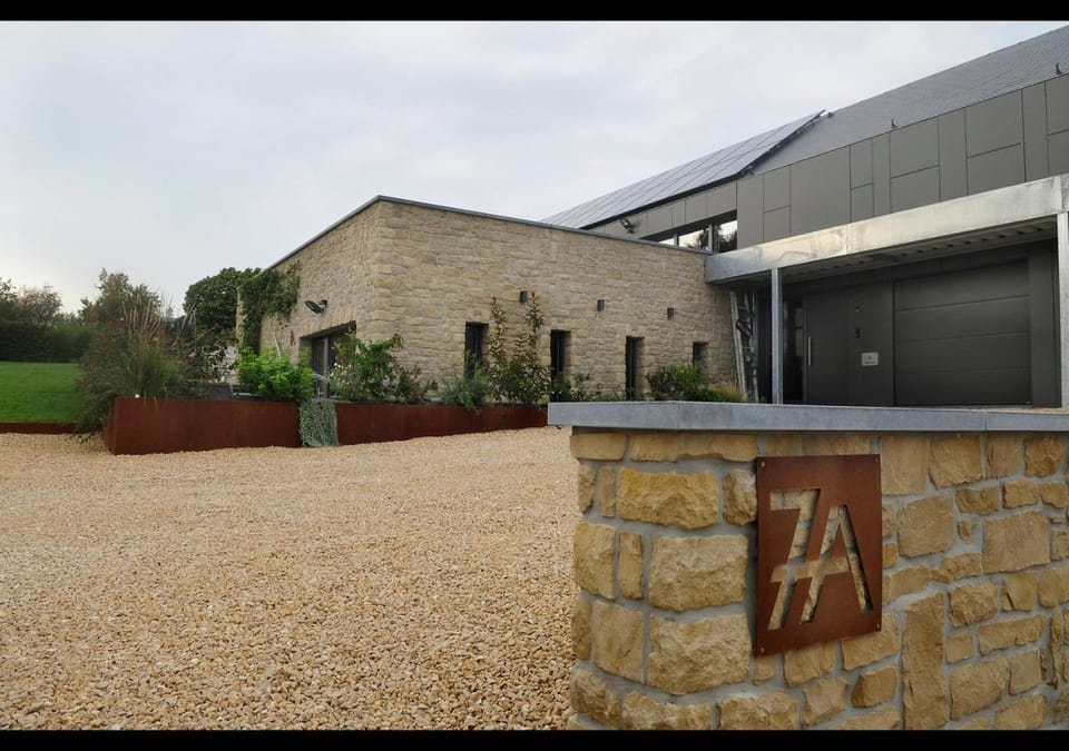 Facade/entrance, Day, Autumn