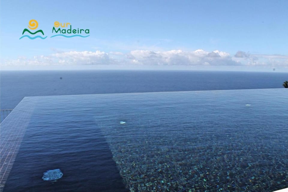 OurMadeira - Cliffscape Villa in Madeira District