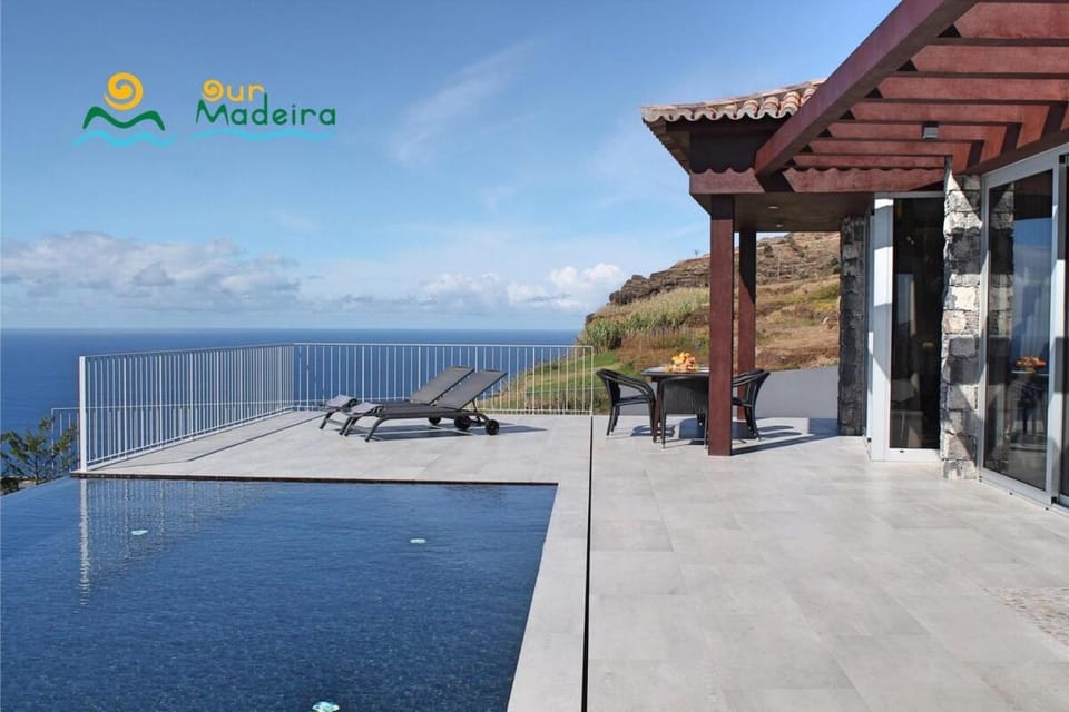 OurMadeira - Cliffscape Villa in Madeira District