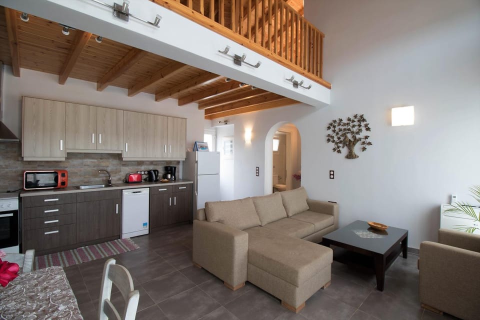 Kitchen or kitchenette, Living room, Seating area