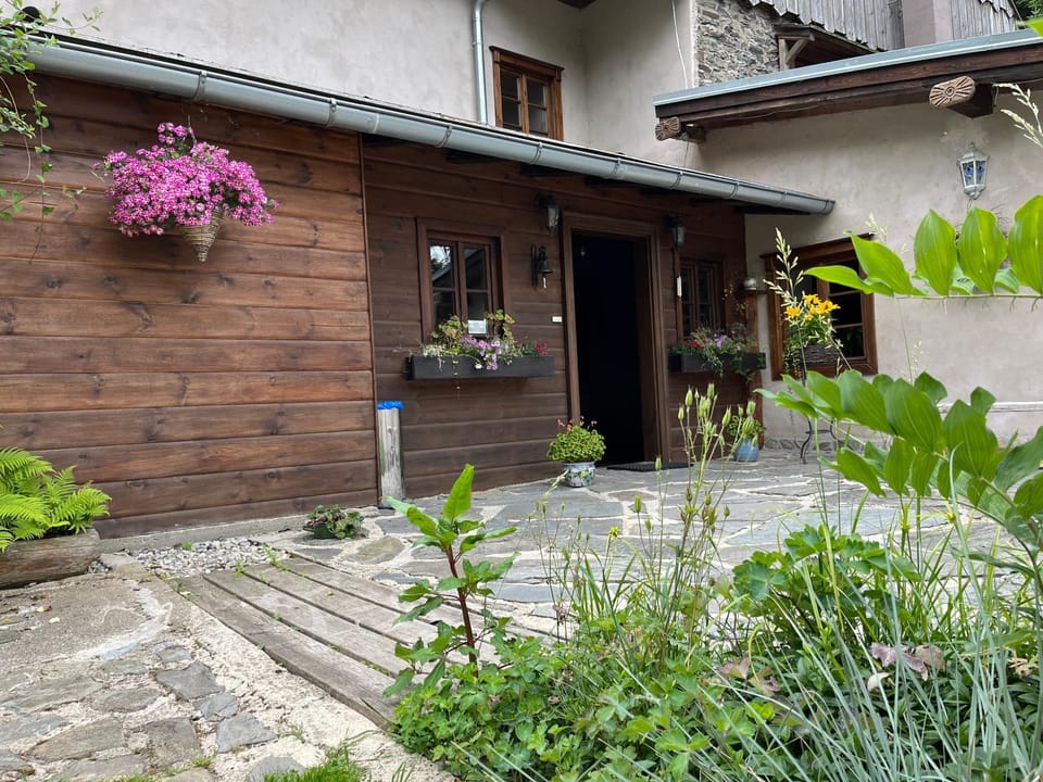 Ubytování Elias Bed and Breakfast in Horní Planá