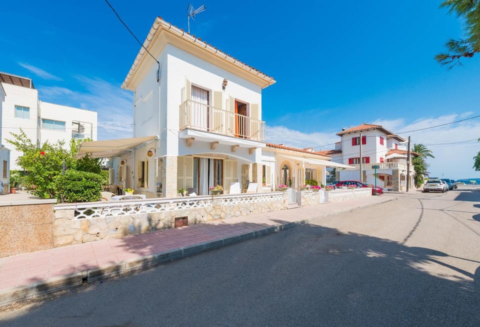 Property building, Neighbourhood, Street view