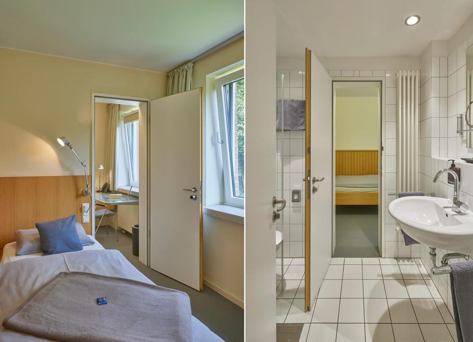 Shower, Toilet, Bed, Bathroom, Bedroom
