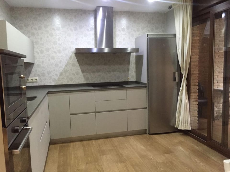 Apartamento de Lujo Av. Barber House in Toledo