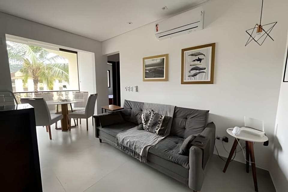 Living room, Seating area, Dining area, air conditioner