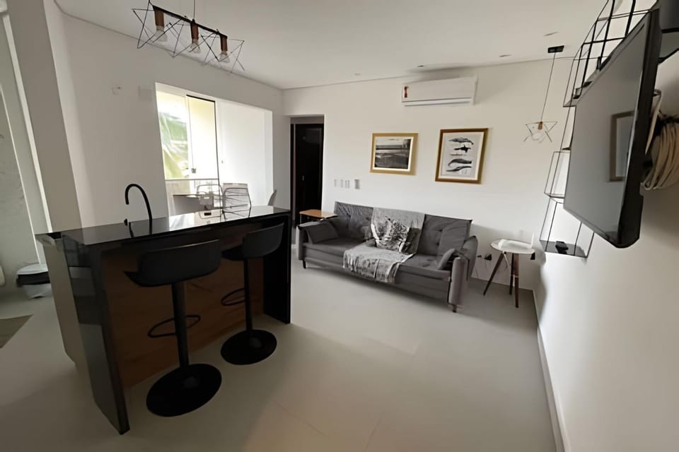 TV and multimedia, Living room, Seating area, Dining area, air conditioner