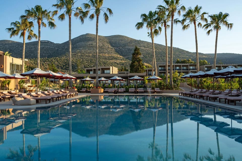 Garden, View (from property/room), Swimming pool