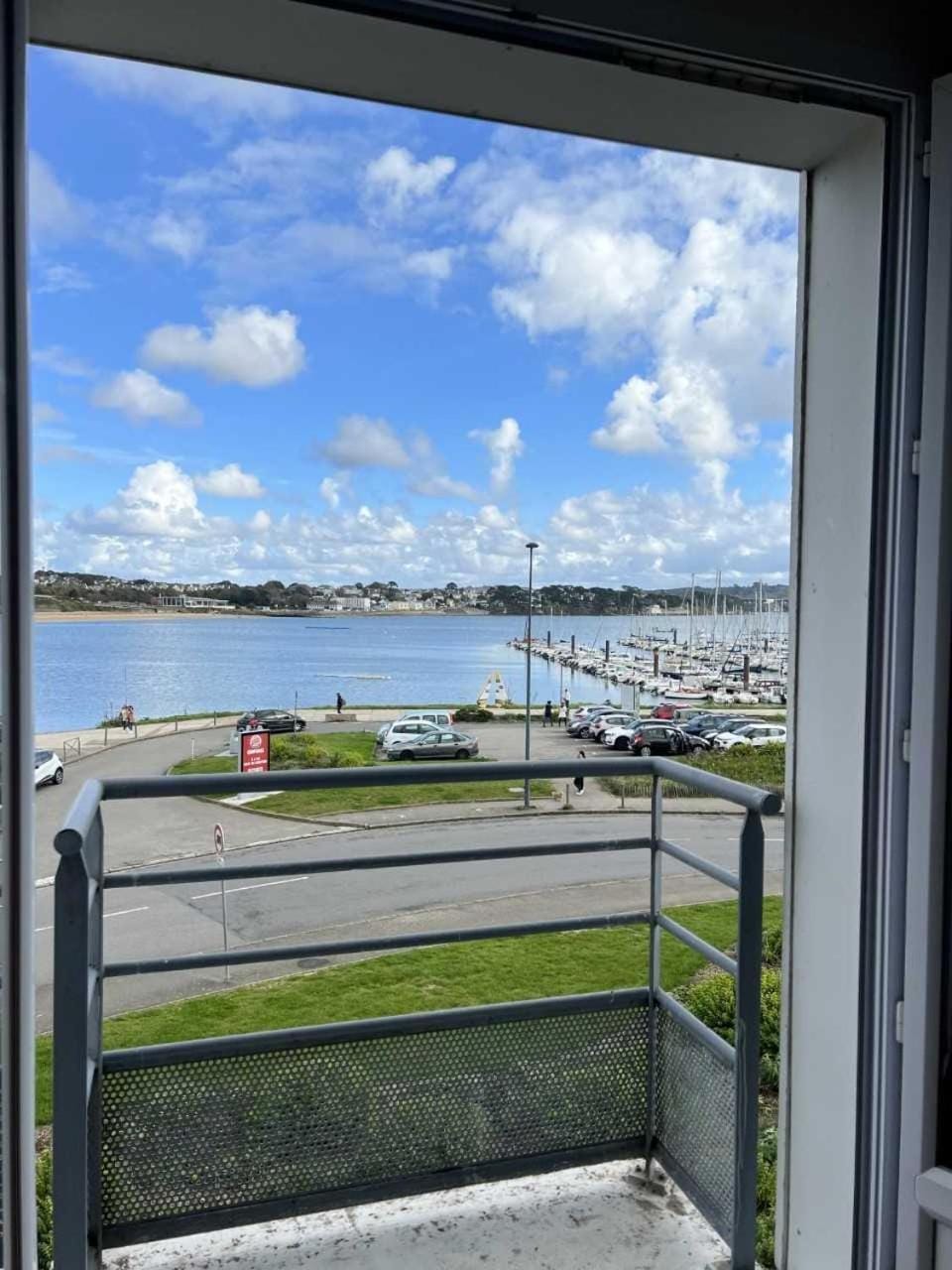 Day, Natural landscape, Balcony/Terrace, Sea view, Parking