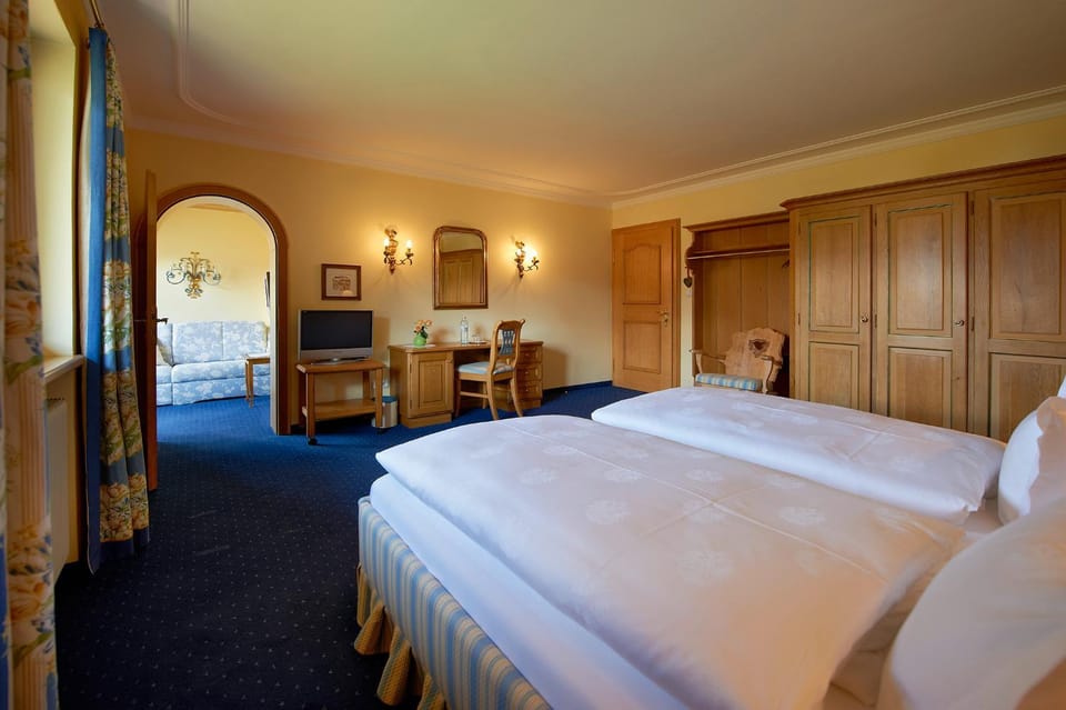 Alpenland - das feine Kleine, zentral und ruhig mit modernem Wellnessbereich Hotel in Lech