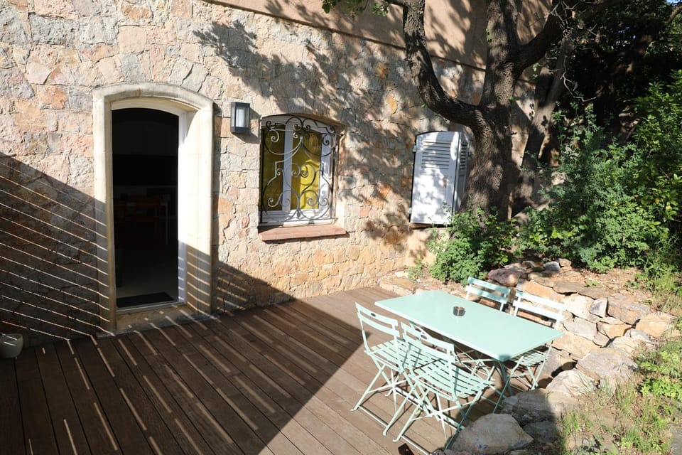 Le Nautile House in Hyères