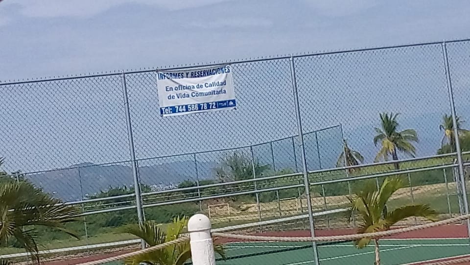 marina diamante iris Apartment in Acapulco