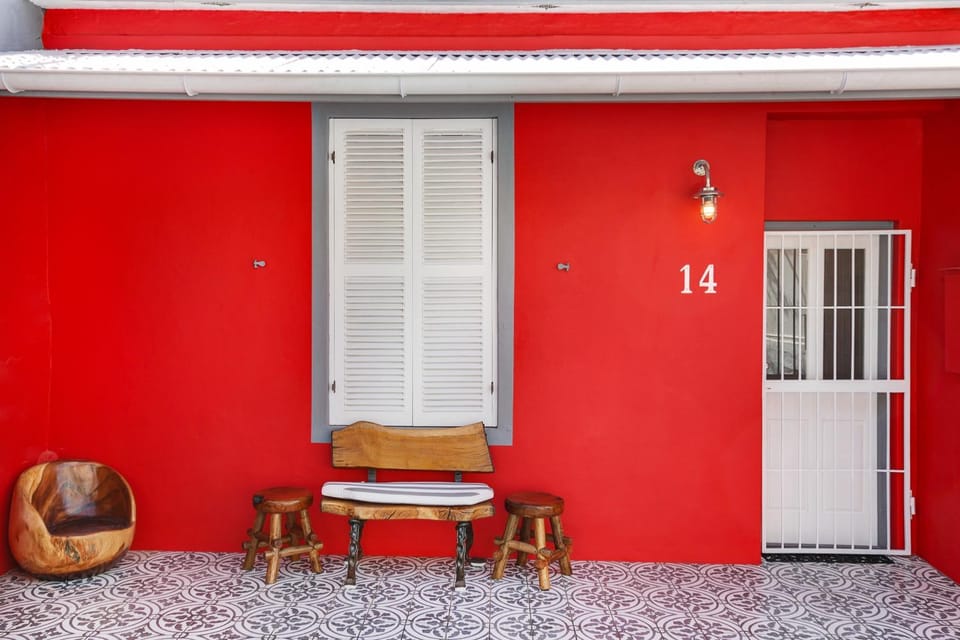 Facade/entrance, Balcony/Terrace