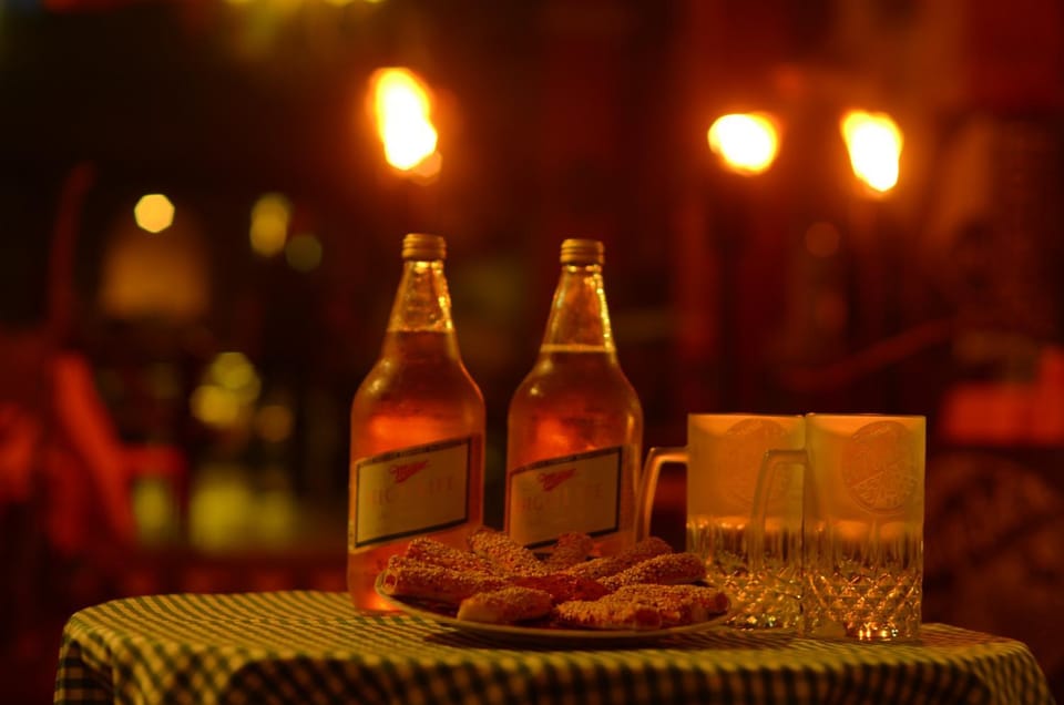 Restaurant/places to eat, Restaurant/places to eat, Lounge or bar, Drinks