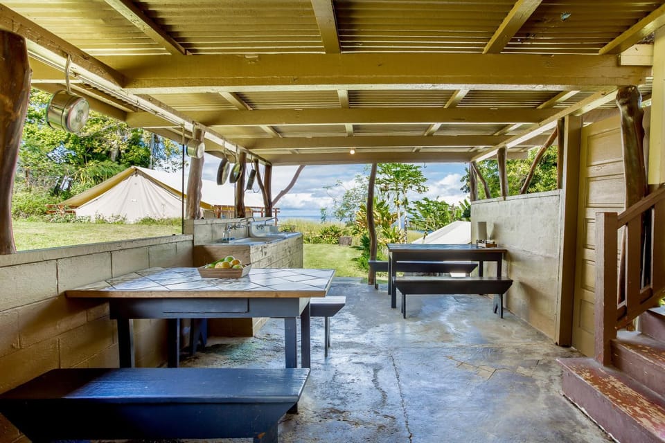 Patio, Natural landscape, View (from property/room), Balcony/Terrace, Seating area, Dining area