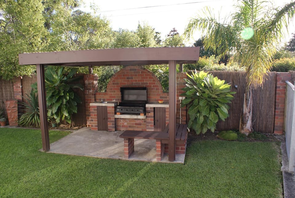 Patio, BBQ facilities, Garden