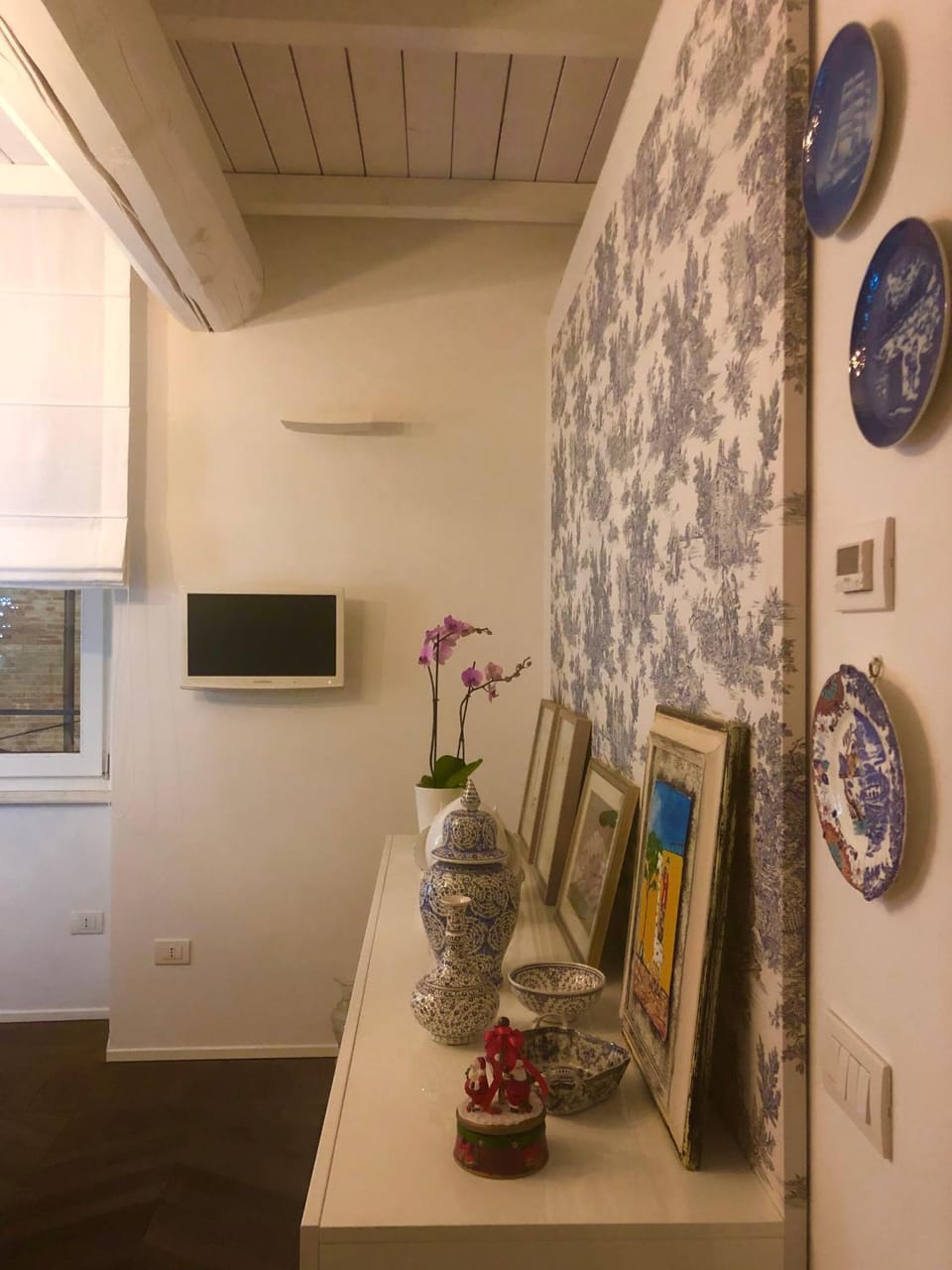 Communal lounge/ TV room, Decorative detail