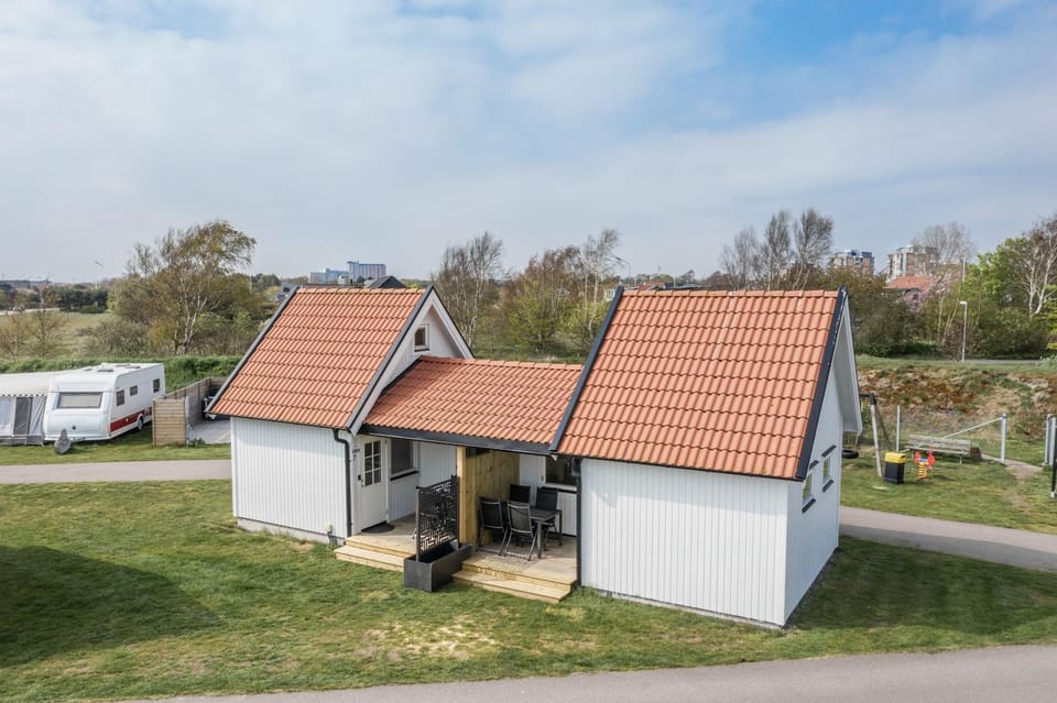 Property building, Garden
