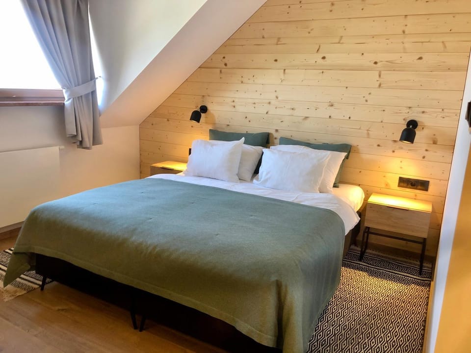 Bed, Photo of the whole room