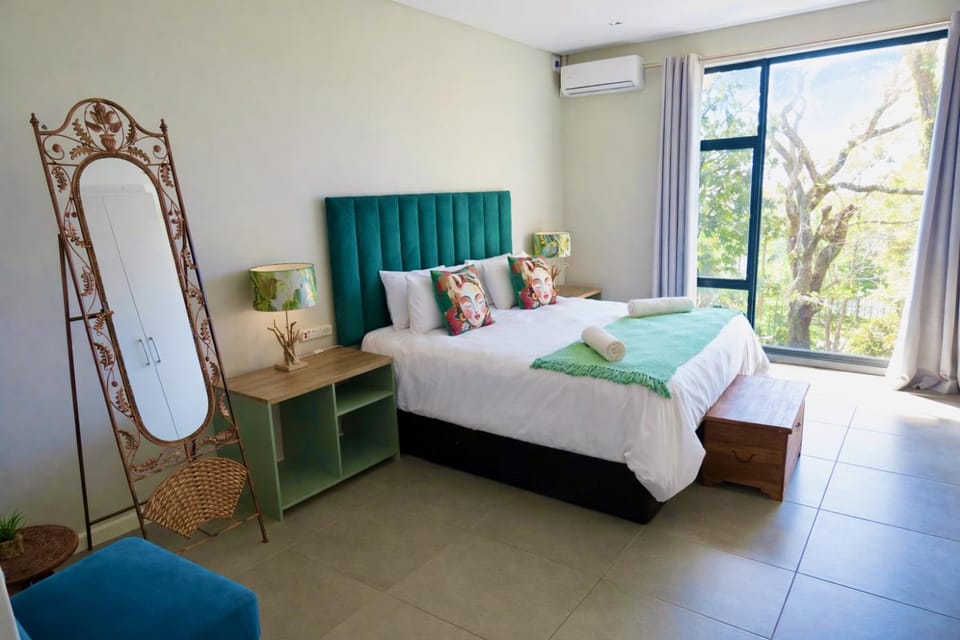 Bedroom, Garden view