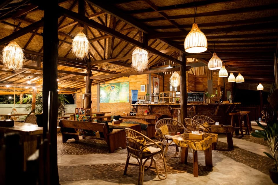 Restaurant/places to eat, Lounge or bar, Seating area