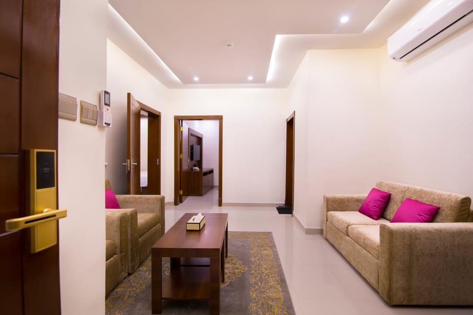 منازل الريم للشقق المخدومة Apartment hotel in Riyadh