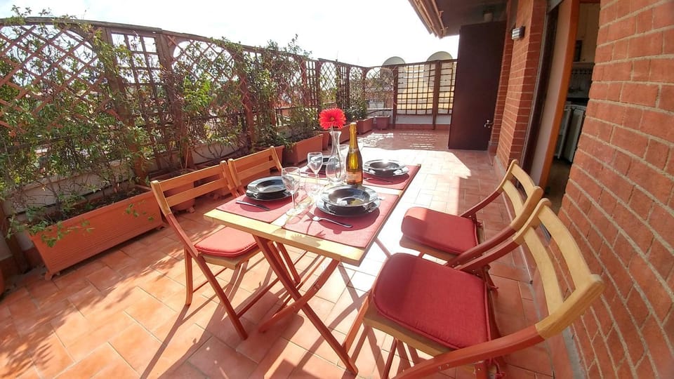 Balcony/Terrace, Balcony/Terrace, Dining area