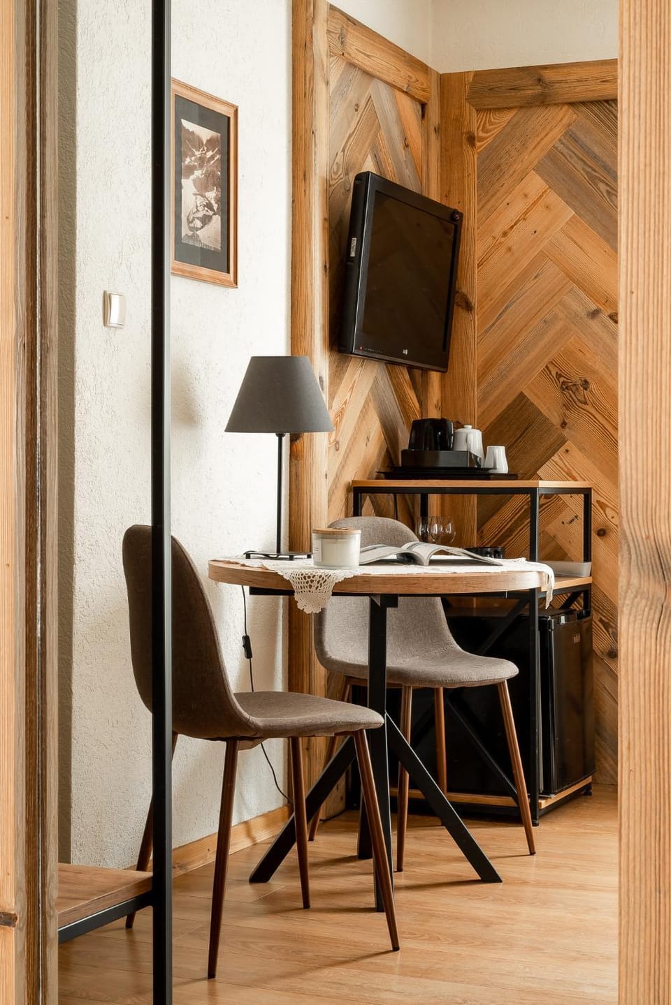 TV and multimedia, Dining area