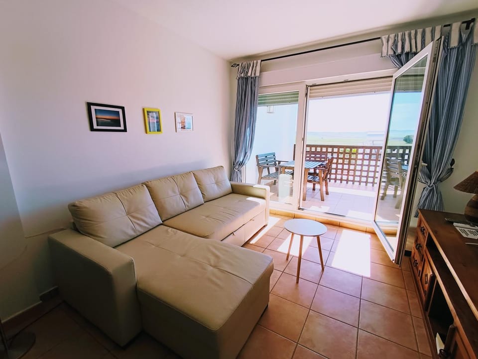 Balcony/Terrace, Living room