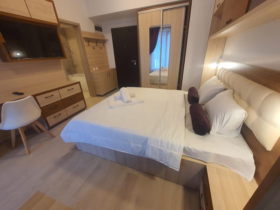 Bed, Photo of the whole room, Bedroom, hair dresser, wardrobe