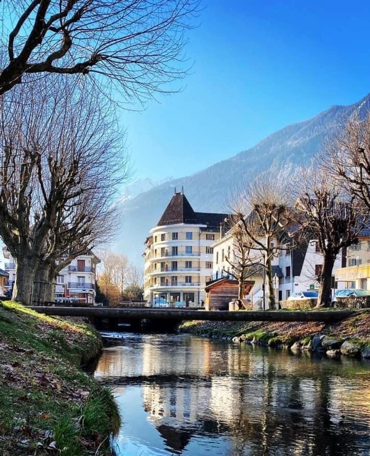 Property building, Natural landscape, Mountain view, River view