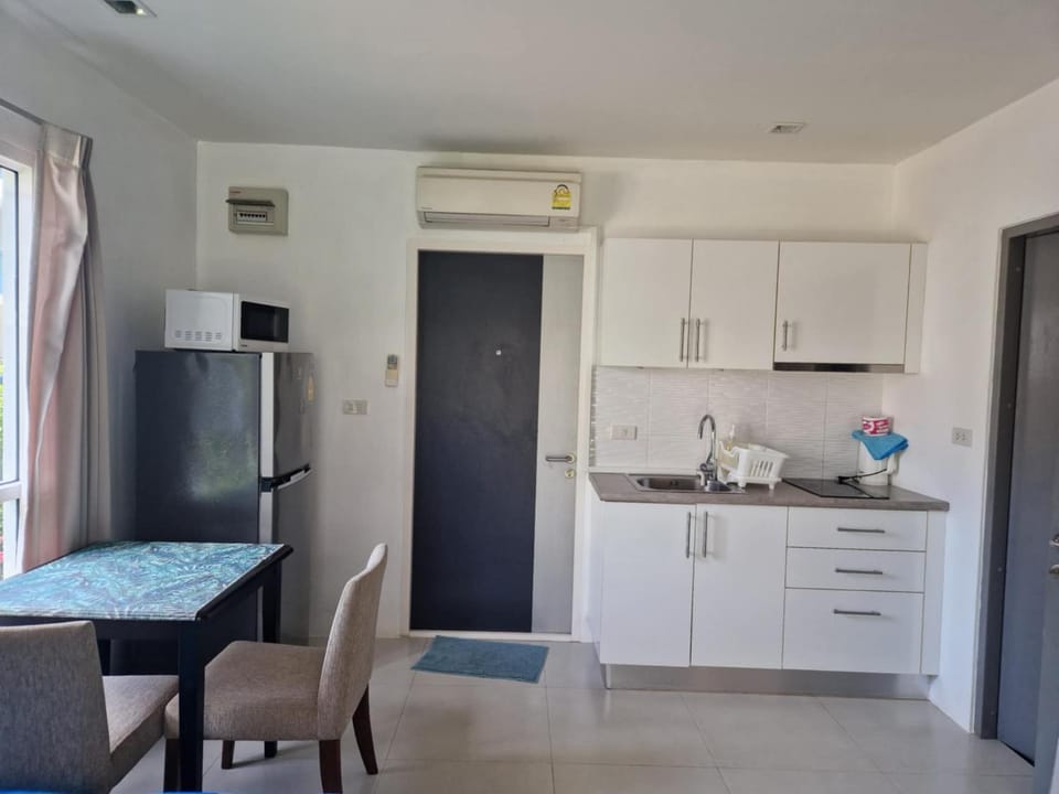 Grandblue condominium 106,302 Apartment in Chon Buri Changwat