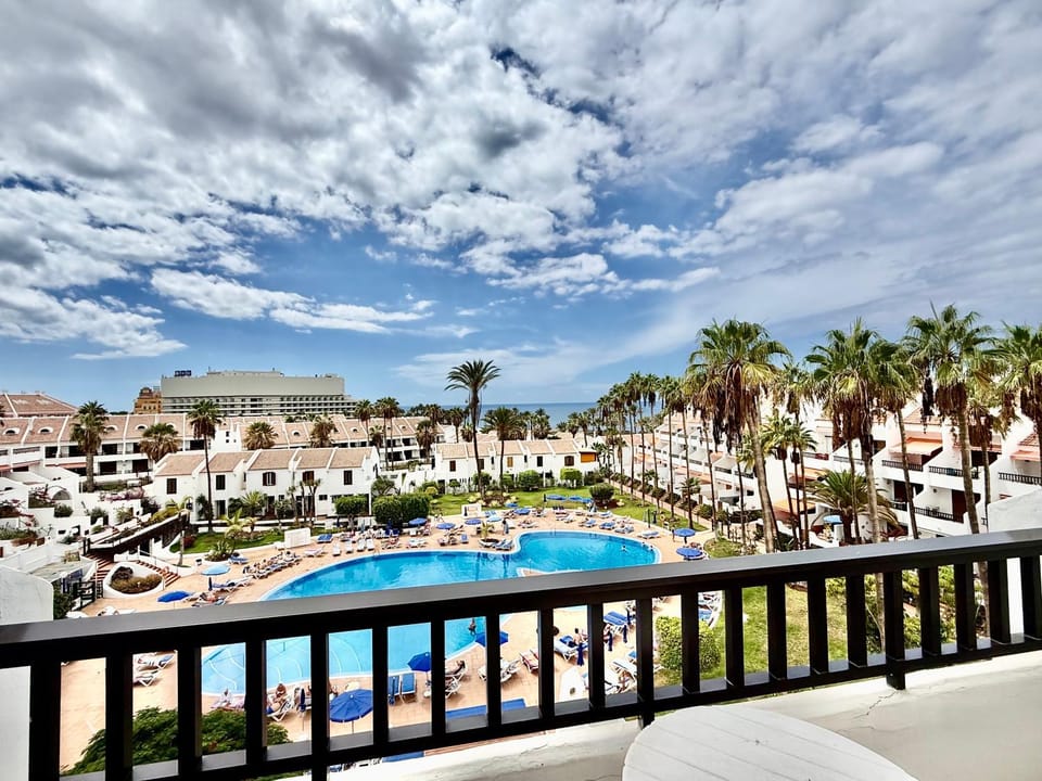 View (from property/room), Pool view, Sea view