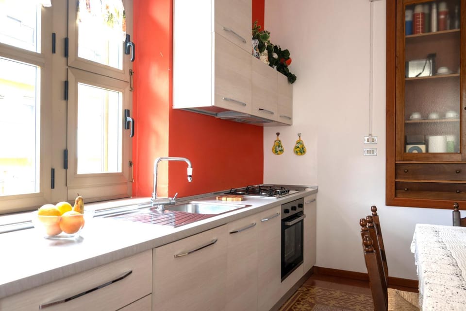 Kitchen or kitchenette, Dining area, dishwasher, oven