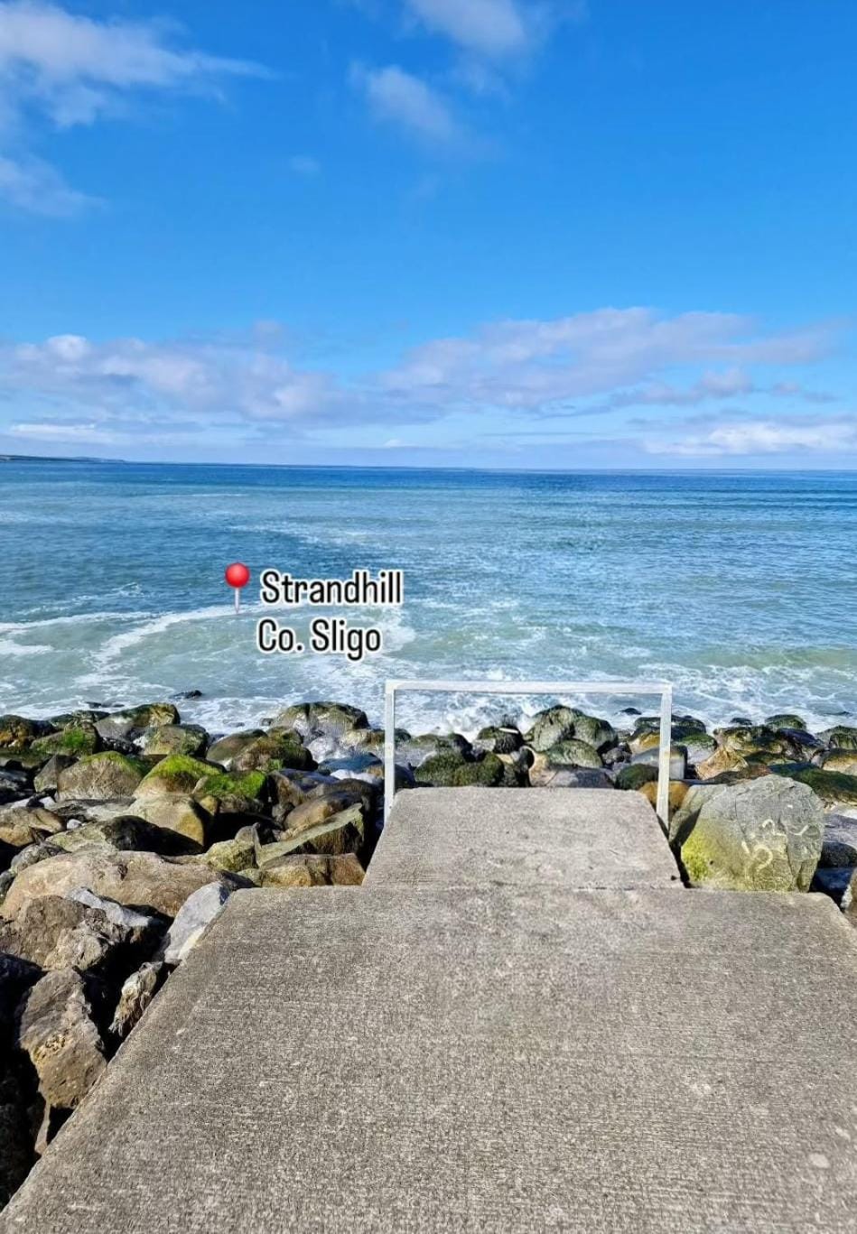 Surfers Getaway - Room Staycation Vacation rental in County Sligo