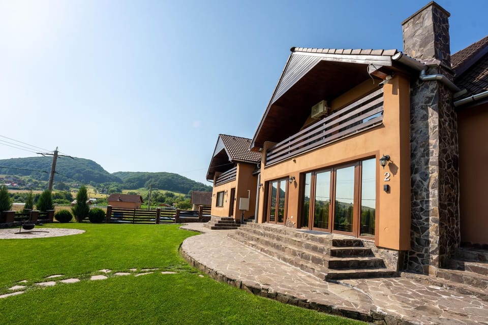 Property building, Natural landscape, Garden, Garden view
