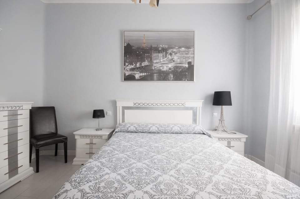 Apartamento 6 Mirasierras Apartment in Madrid