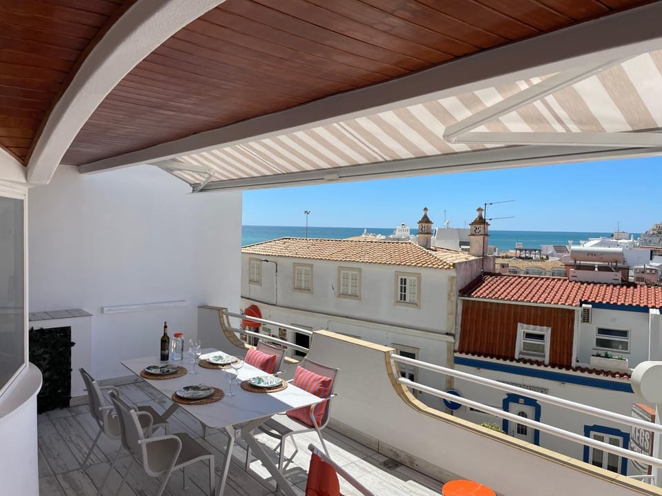 Patio, Day, View (from property/room), Balcony/Terrace, Dining area, Sea view