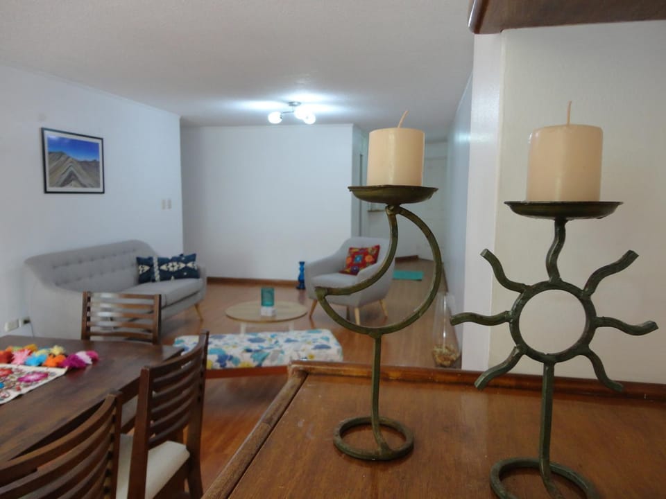 Living room, Decorative detail, Dining area