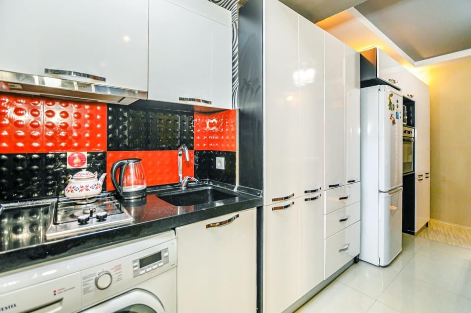 Kitchen or kitchenette, dishwasher, minibar, oven, pet friendly, stove, toaster, washing machine, dryer