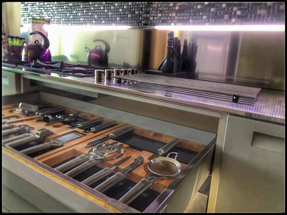 Kitchen or kitchenette