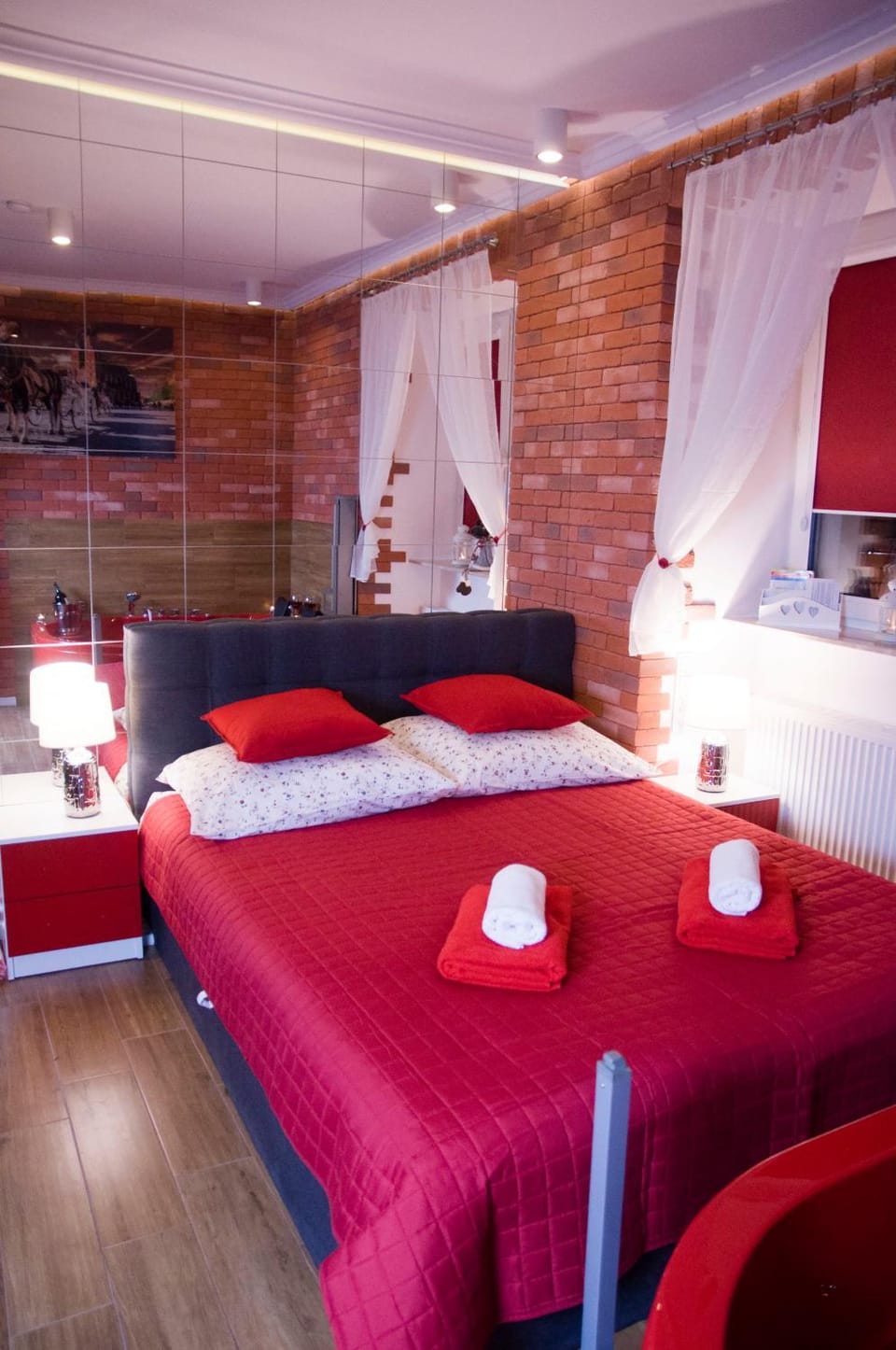 Bed, Hot Tub, Living room, Other, Bedroom