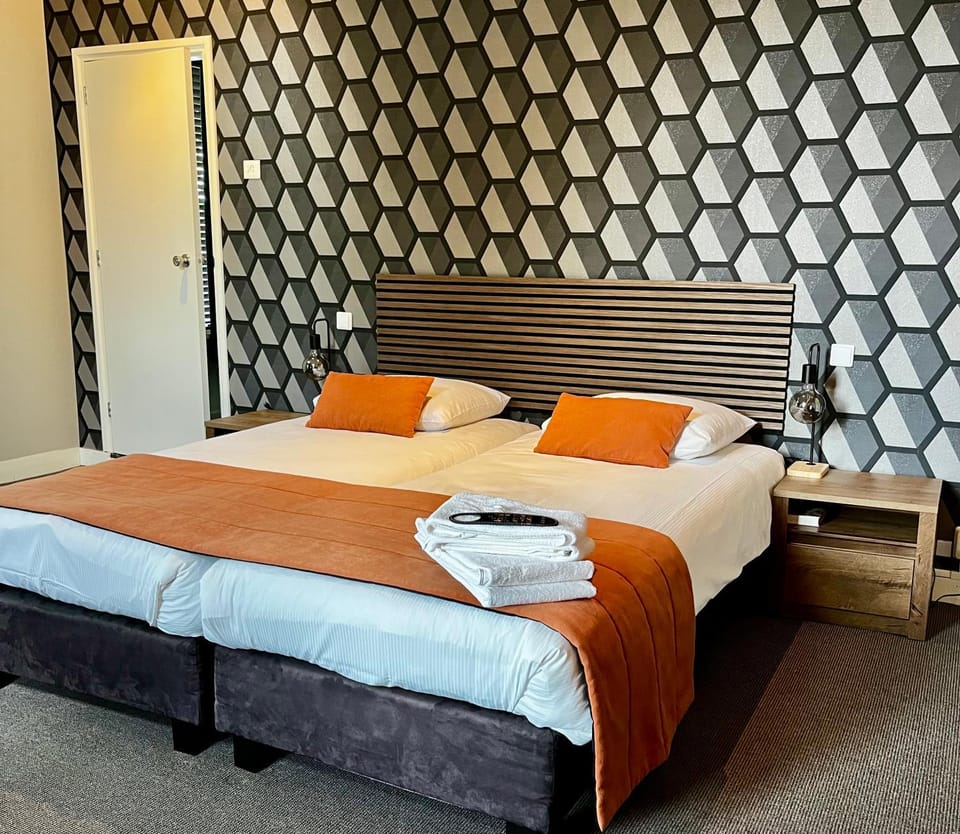 Hotel restaurant De Roode Leeuw Hotel in Gelderland, Netherlands