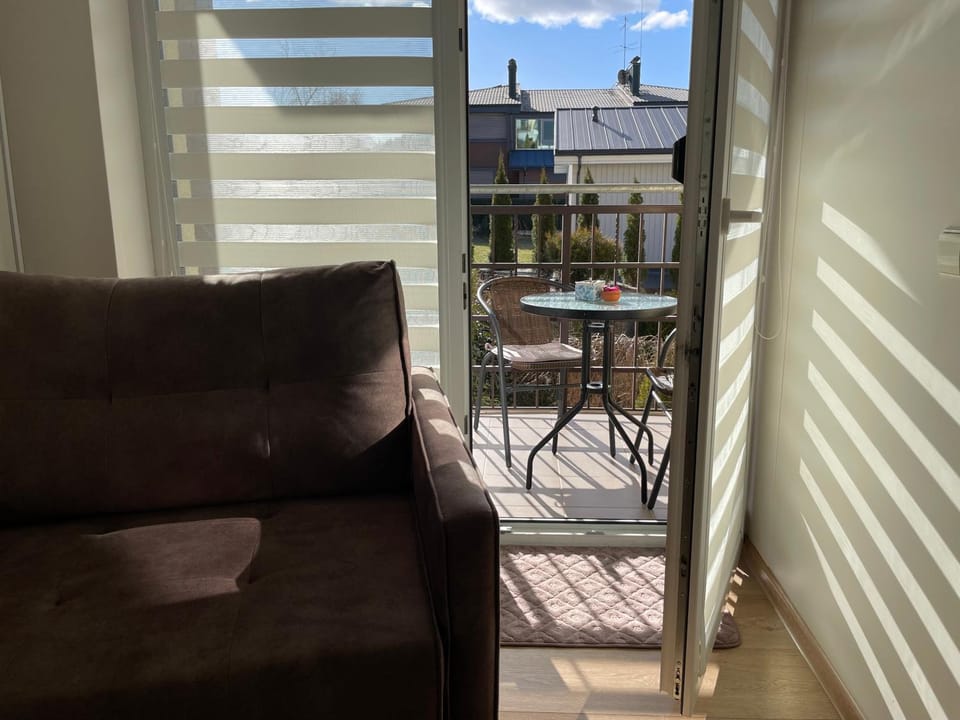 Spring, Balcony/Terrace