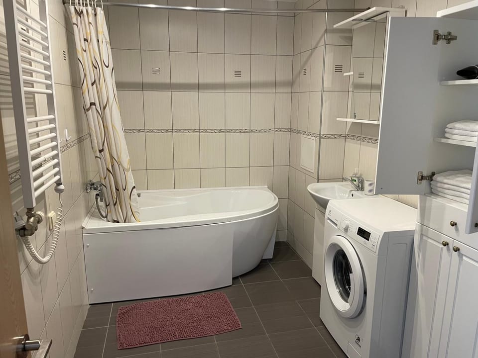 Shower, Bath, washing machine