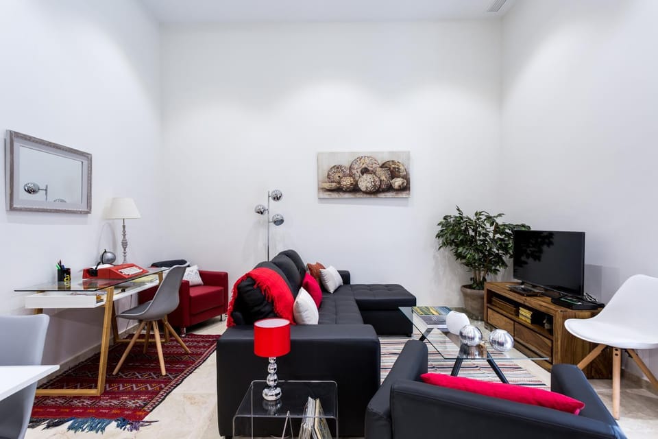 Living room, Photo of the whole room, Seating area
