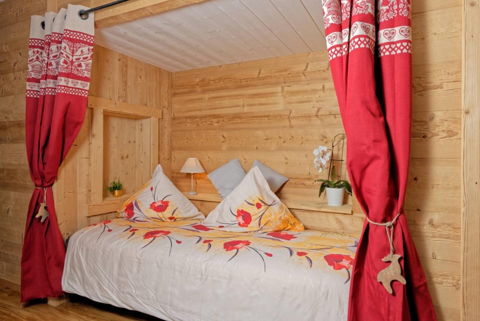 Au Bivouac de Napoléon et Spa Hotel in Bagnes